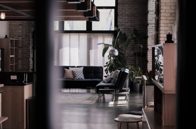 DIY Home Decor: Personalizing Your Space on a Budget